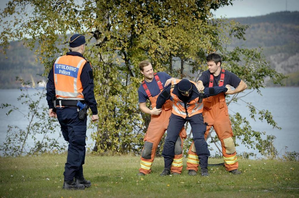 Studenter från polisutbildningen
