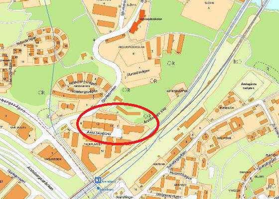 SISAB har därefter tillsammans med utbildningsnämnden, Hägersten- Liljeholmens stadsdelsnämnd, exploateringsnämnden utrett placering och utformning av en skola/förskola i Årstadal, vilket gett