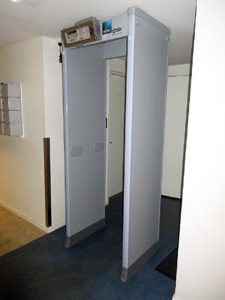 till besöket.