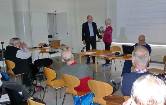 Årsmötet 2016 hölls den 17 mars på Biblioteket i Tyresö Centrum och besöktes av 22 medlemmar. Alf Glesing valdes till mötesordförande.