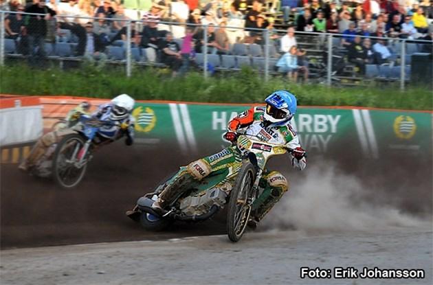 Sida 3 (6) Förvaltningen får utreda möjligheterna att skriva ett långsiktigt avtal med Hammarby kring speedway på Gubbängens IP eller annan lämplig bana.