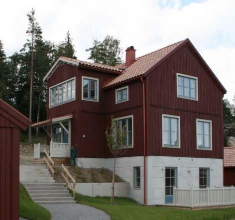 11 (18) Referensbild: SMÅA Segersäng Befintlig bebyggelse Planområdet är obebyggt. I öster gränsar området mot två bebyggda fastigheter, 1:26 och 28:1,och i sydöstra hörnet till 4:11.