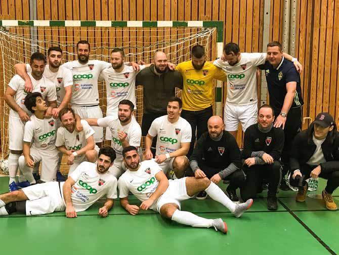 DM I FUTSAL HERRAR 2018/2019 Grupp 1 1. FK Karlshamn United 2 2 0 0 14 4 10 6 2. Ronneby BK 2 1 0 1 7 12-5 3 3. Hörvikens IF 2 0 0 2 4 9-5 0 Gränums IF Utgått 2018-11-13 Grupp 2 1.