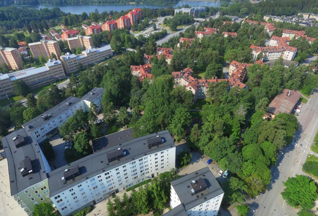 Natur och park i delar av kvarteret Torsken i centrala Bergshamra -