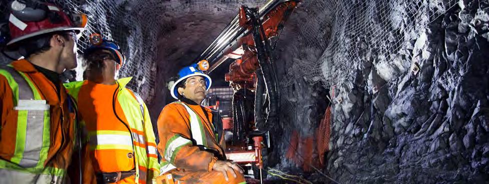 Med Sandviks elektriska borrigg DD422iE kan gruvföretag som Goldcorp skapa en renare och hälsosammare arbetsmiljö, samtidigt som de uppnår en kostnadseffektiv produktion.