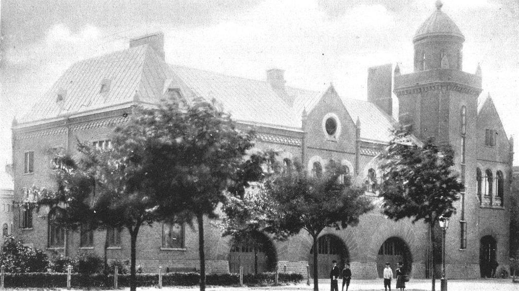 1901 togs lilla redskapshuset i bruk.