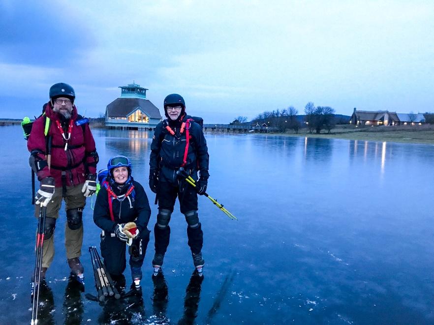 Vuxenverksamhet Långfärdsskridskor Vintersäsongen 2017-2018 har det genomförts tre nybörjarkurser/säkerhetskurser och ett antal ledarledda turer.