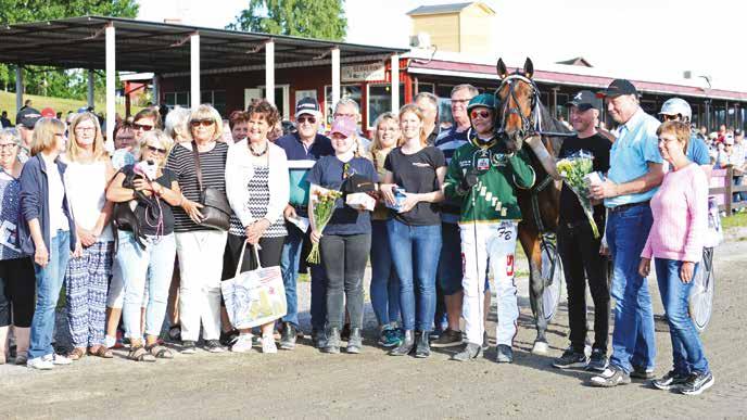 v.e Bork Odin -   innskog Mia e Auvin Claes Sjöström Vi /- /, c c, ' Uppf: Kulblik Henrik, Norge Cecilia Karlsson Mo /-m d g, - Äg: Eriksson Jenny & Kenny Rikard N Skoglund Ro /- /,a c c, ' Vinröd,