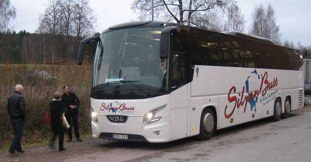 Vi var 44 st förväntansfulla SPF:are som äntrade Siljan Buss nya fina buss, tryggt rattad av Kennet Vernersson och med hustru Margareta som serviceminded reseledare.