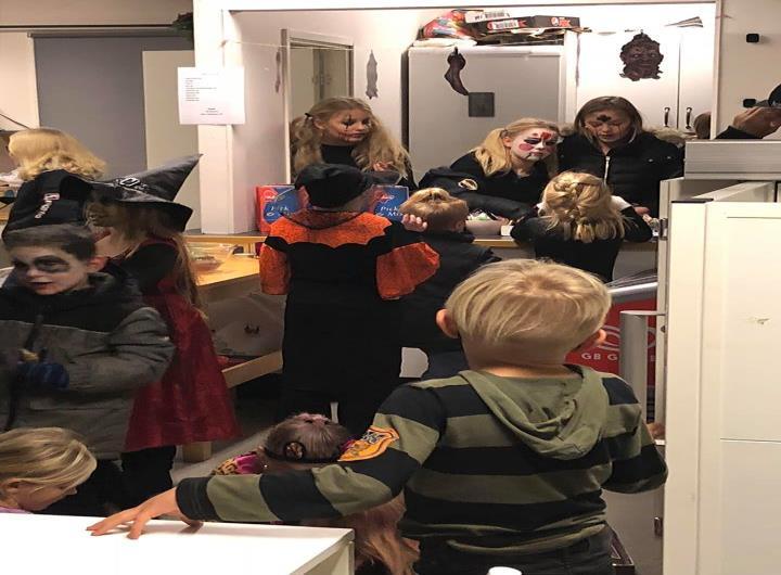 !! Sportryttarnas US US arrangerade en lyckad halloweenkväll den 2/11 för