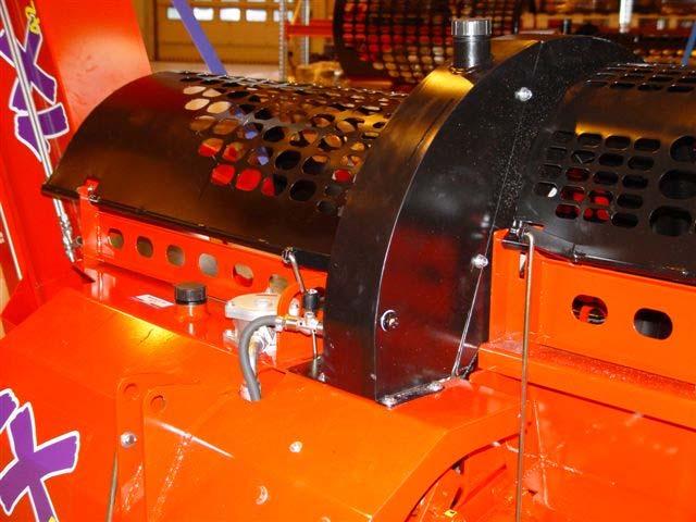 53 (99) 20.11.1 Smörjning av sågkedjan Maskinen är försedd med automatisk smörjning av sågkedjan. Automatiken doserar olja för sågkedjan endast när maskinen går.