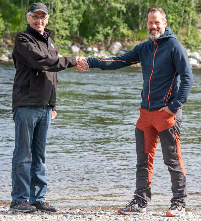 FUSION AV FISKEVÅRDSOMRÅDEN TVÅ FÖRENINGAR BLEV EN Manegen var krattad Ove Bergström och Niklas Wiklund slog ihop sina fiskevårdsområden.