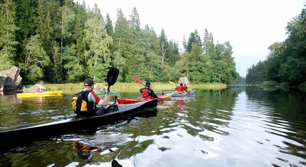 PADDLING FLOTTARLEDEN Naturupplevelsen och äventyret är inte längre bort än kanotcentralen på Kaserna i Munkedal Med start vid kanotcentralen finns vackra och spännande Flottarleden med vattenleder