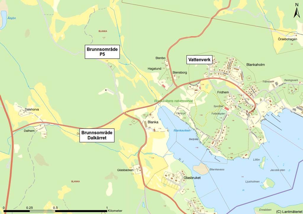 Lokaliseringen av vattentäkterna är utanför detaljplanelagt område. Närmast angränsande bebyggelse till brunn P5 ligger på ett avstånd av ca 750 m.
