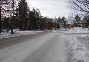 ej PLATS 17 Docentvägen - korsning 17.1 Många korsar Docentvägen på väg till Porsö centrum och busshållplatsen. Finns ingen gångpassage. 17.1 Stadsbyggnadsförvaltningen, landskap & trafik Då det finns planfria gångvägar för att ta sig till Porsö centrum och busshållplatserna kommer inte en gångpassage att byggas i nuläget.