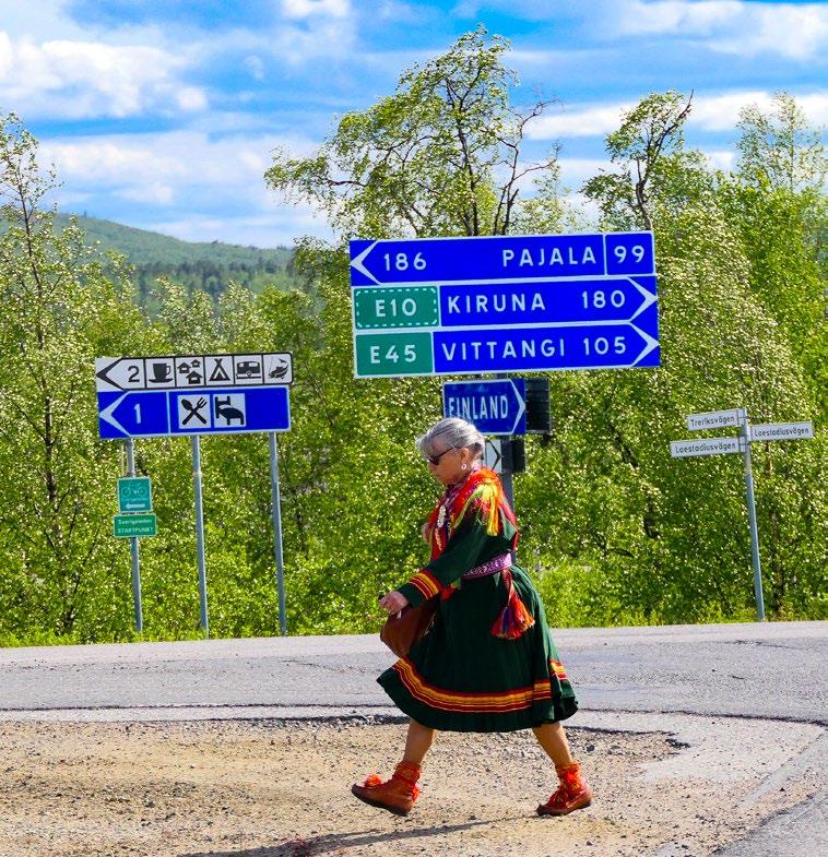 8. Vilket djur är viktigt för samerna? Svar: Renen har en central plats i den samiska kulturen. 9. Vilka färger ingår i sameflaggan? Svar: Röd, blå, grön och gul. 10.