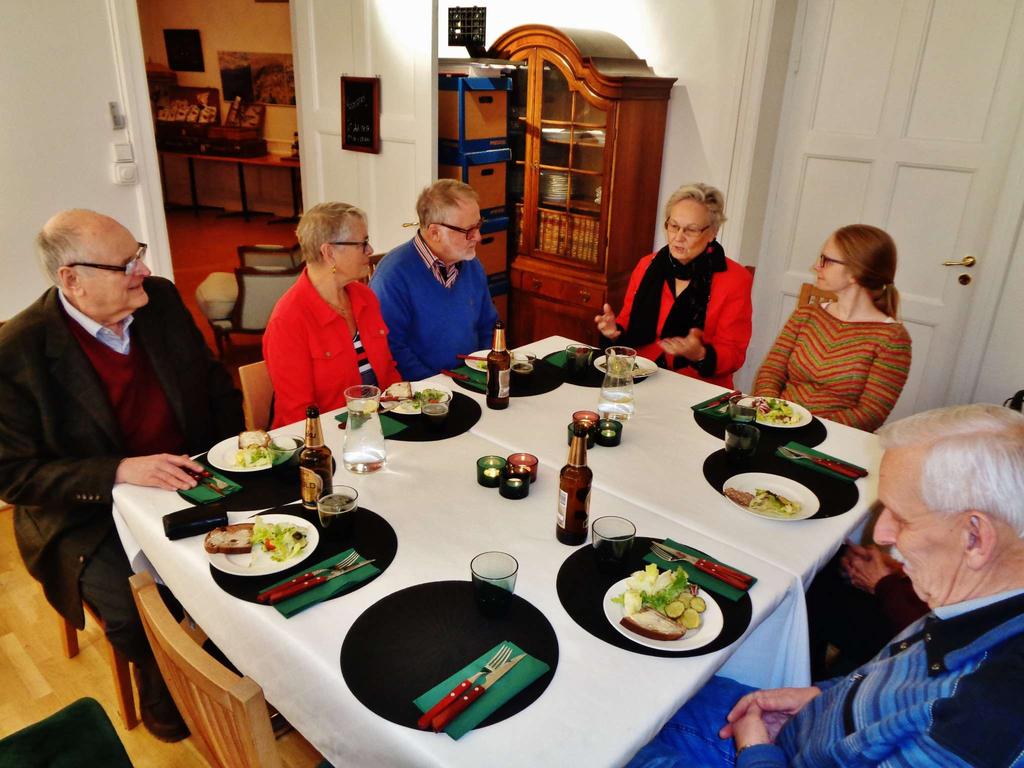 G-gruppen har inlett ett försök med en Facebooksida. Det är en helt öppen sida för att informera och styra in intresserade till föreningen och medlemssidorna. Sidan administreras av Anette Henriksson.
