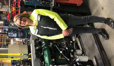 världen. Alla kunder som har behov av att byta en motor eller växellåda får förslag på flera alternativ, köpa nytt, reparera eller ersätta ur ett bytessortiment.