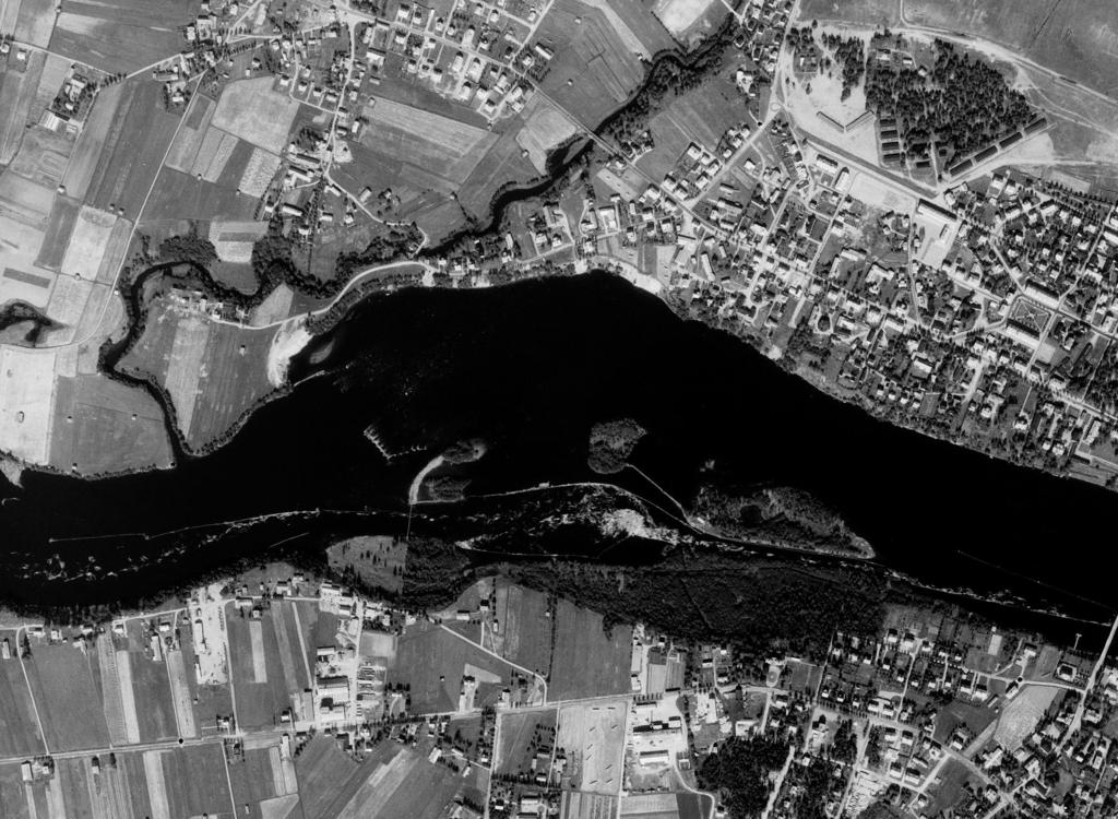 Lundåkern 1954 Påföljande år grävde Vattenfall bort forsen och gjorde älven