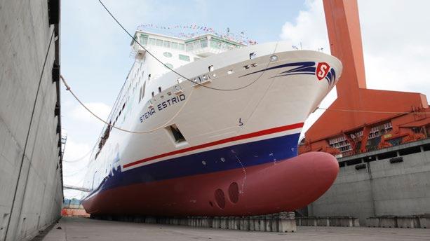 Fartygen byggs även med klassnotationen DnVGL Gas Ready SYSTEMATISKT MILJÖARBETE GER RÄTT FÖRUTSÄTTNINGAR FÖR KUNDER Stena RoRo är certifierade enligt ISO 14001 och arbetar systematiskt för att de