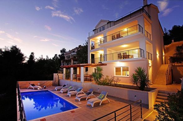 Mediterano Mediterano Travel Agency has been in