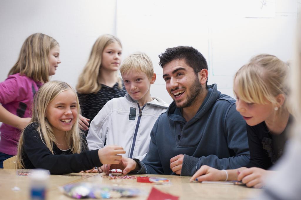 15 Progression mot en didaktisk kompetens Utvecklingsområdet Mot en didaktisk kompetens handlar om att studenten ska äga, använda och utveckla ämneskunnande, inklusive pedagogik och teorier om