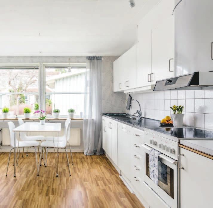 070-6114695 Trevligt bostadsrättsparhus Barnvänligt område