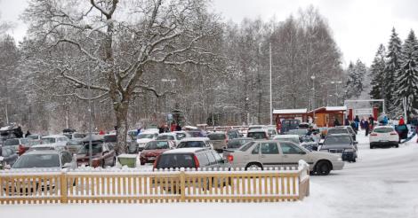 com Önskemål angående utveckling av Karlsnäs skidarena Bakgrund Populärt besöksmål Under vintern 2018 hade Karlsnäs skidarena minst 5 000 skidåkande besökare varav stor del inte var medlemmar i