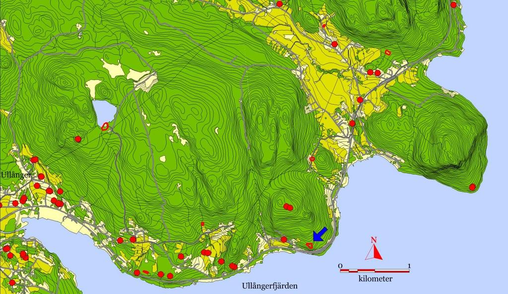 6 Beskrivning av fornlämningen Fornlämningen beskrivs enligt fornminnesinventeringen från 1989 enligt följande: Gravfält, ca 100x20-60 m (NV-SÖ), bestående av 8 fornlämningar.