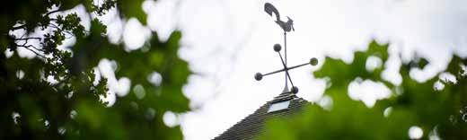 GUDSTJÄNSTER I STORA SKÖNDALS KYRKA Söndagen före pingst 2/6 11.00 HÖGMÄSSA Mats Ekström Pingstdagen 9/6 11.00 HÖGMÄSSA Anna Malmqvist Mikael Wedar Helige trefaldighets dag 16/6 11.