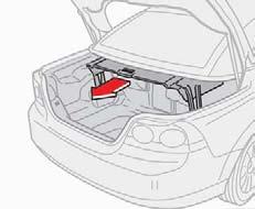 04 Interiör Bagageutrymme Bagagevägg Lasthjälp 04 Syftet med väggen är att avgränsa mängden last i bagageutrymmet så att inte takrörelsen störs.