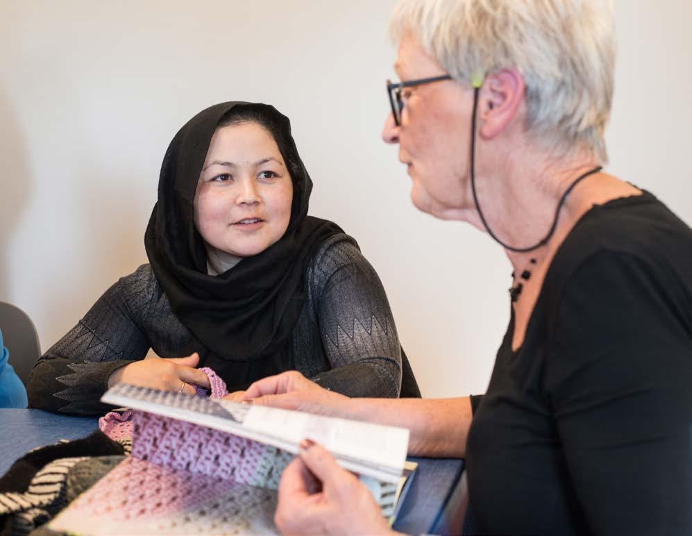 HUVUDUPPDRAG LÄRANDE OCH FAMILJ Inom socialtjänsten pågår exempelvis ett införande av en digital ansökan om försörjningsstöd, en applikation för föräldrastöd och andra digitala tjänster som förenklar