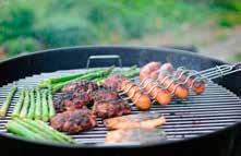 Har du använt en engångsgrill på grillplatsen, se till att glöden slocknat ordentligt innan du slänger den i soporna. Trevlig grillsommar!