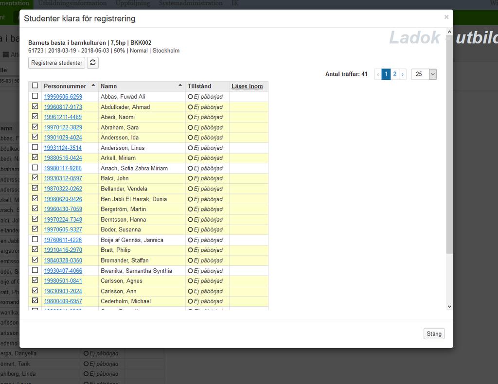 Registrera flera studenter på kurs Bocka för de studenter