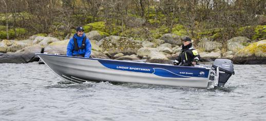 Linder 445 Basic Längd: 4,51 m. Bredd: 1,75 m. Vikt utan motor: ca 189 kg. Rek. motorstyrka: 15-20 hk.