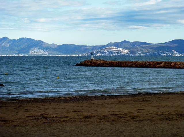 Costa Brava, Figueres Llançà, 7 nätter 2(7) Dag 1 Ankomst till Figueres Du kommer till Figueres, antingen med tåg eller med buss.