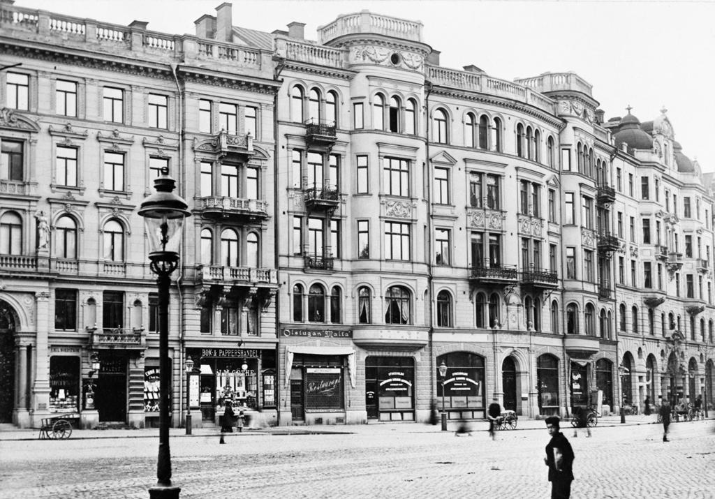 VASAKRONAN Sperlingens Backe 45 Beskrivning