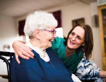 Som demenssjuk kan det dessutom vara extra givande att träffa andra människor och inte bli isolerad i hemmet.