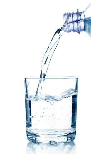 I Sverige dricker vi kranvatten till maten Kranvatten är den absolt vanligaste måltidsdrycken både till vardag och helg och stärker förstaplaceringen i år.