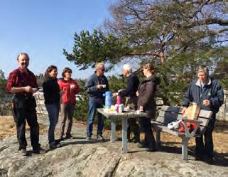 Staden planerar också att riva den nuvarande längan med omklädningsrum och på samma plats uppföra nya omklädningsrum. Den gamla längan har länge ansetts sliten och otidsenlig.
