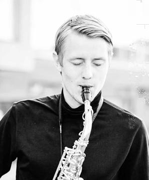 Filip Källner saxofon 21 Anna Larsson, sång Examenskonsert, kandidat folkmusik Anna Larsson tar sin kandidat som musiker från