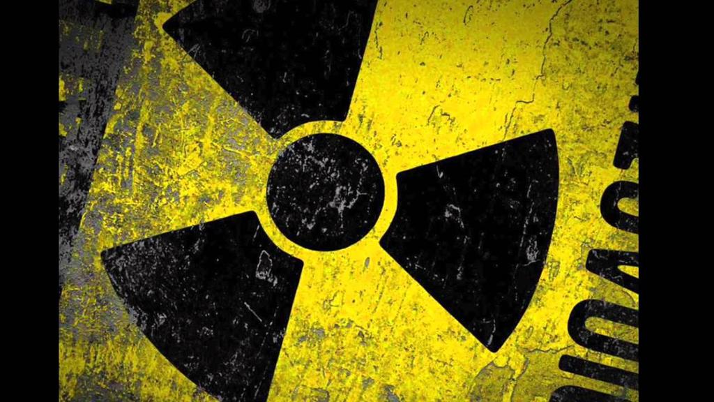 Vad är speciellt med kärnvapen? Radioaktivitet RADIOAKTIV STRÅLNING Dödar direkt eller orsakar allvarlig sjukdom som leder till långsam död efter dagar eller år.
