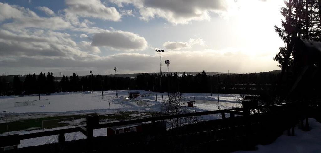 Vit streckad linje visar sluttningen där