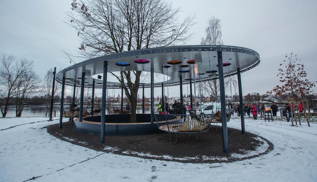 Inledning Detta inspirationshäfte handlar om dialog där målet varit att med unga tjejer som medskapare gestalta och bygga en jämställd offentlig mötesplats i Umeå.