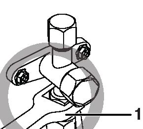 Förhindra främmande föremål från att komma in Plugga igen hålen i röret med kitt eller isoleringsmaterial (köps lokalt) enligt illustrationen.