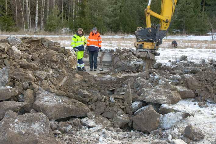 ARKEOLOGISK FÖRUNDERSÖKNING KARBY 2:1 I slutet av juli genomförde RAÄ en förundersökning av Karby 2:1 inför det planerade bygget av en ridhusanläggning vid Efraimsberg.