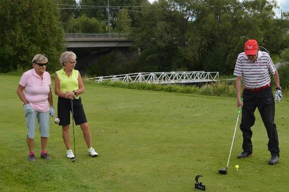 Återigen bilder från par-3-hål.