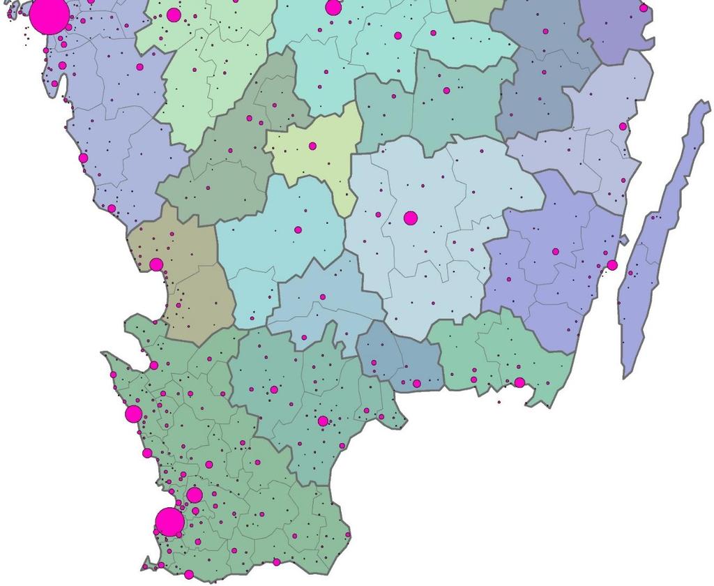 kommun har ett flertal utomregionala pendlingsrelationer som i sammanhanget kan betraktas som starka. Exempelvis gäller detta för kommunerna Värnamo, Sävsjö, Kalmar, Malmö samt Stockholm.