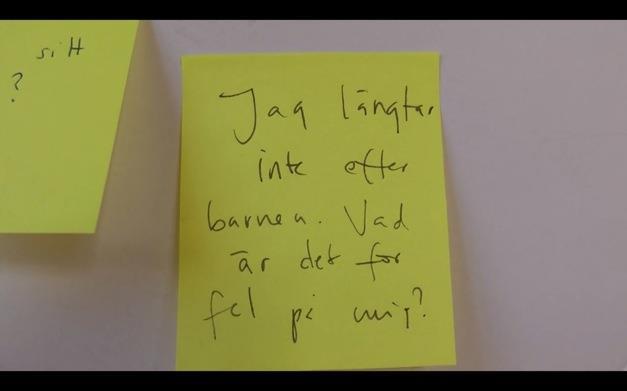 maten, så att barnet inte dör. Min bebis tystnar bara när hon är i min famn. Ingen annan duger. Så populär har jag aldrig varit förut, så viktig för någon människa.