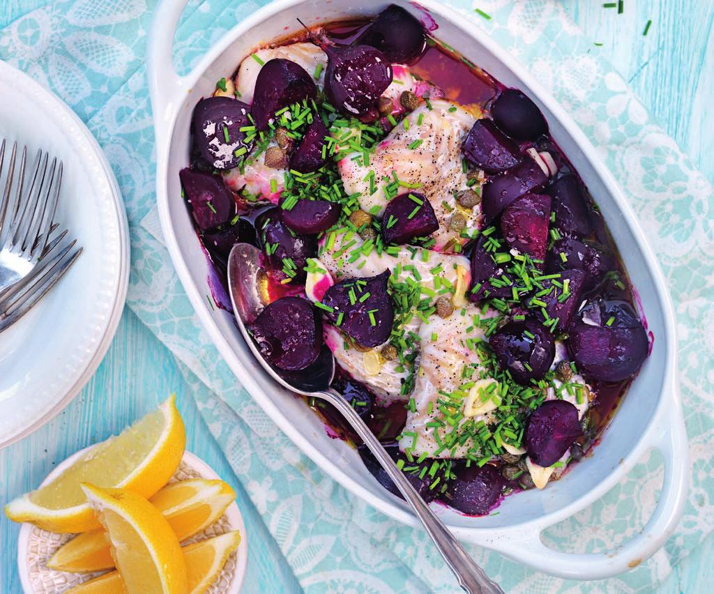 RECEPT 1 35 MIN 459kcal/port. Energi från: Fett 23g Kolhydrater 35g Protein 28g Fisk i ugn med rödbetor och örter Härlig fisk i ugn med rödbetor.